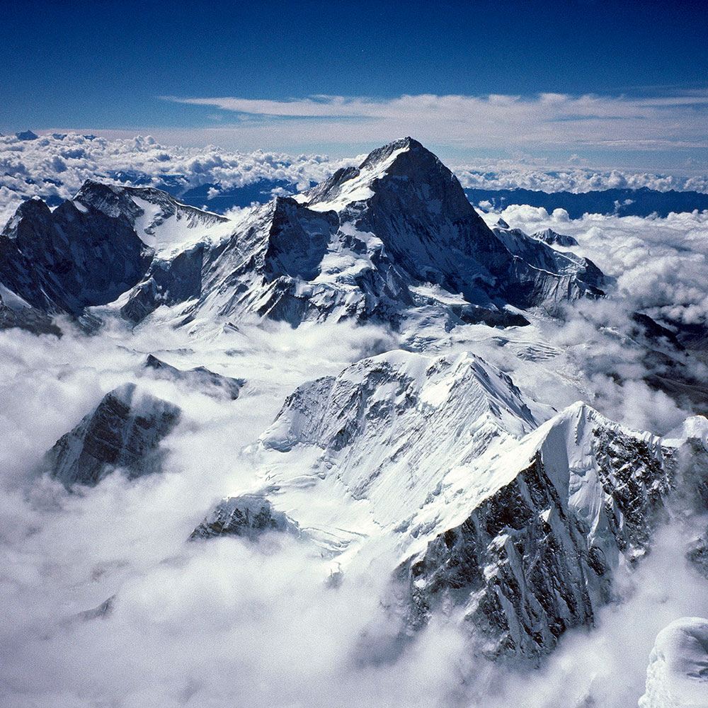 MAKALU